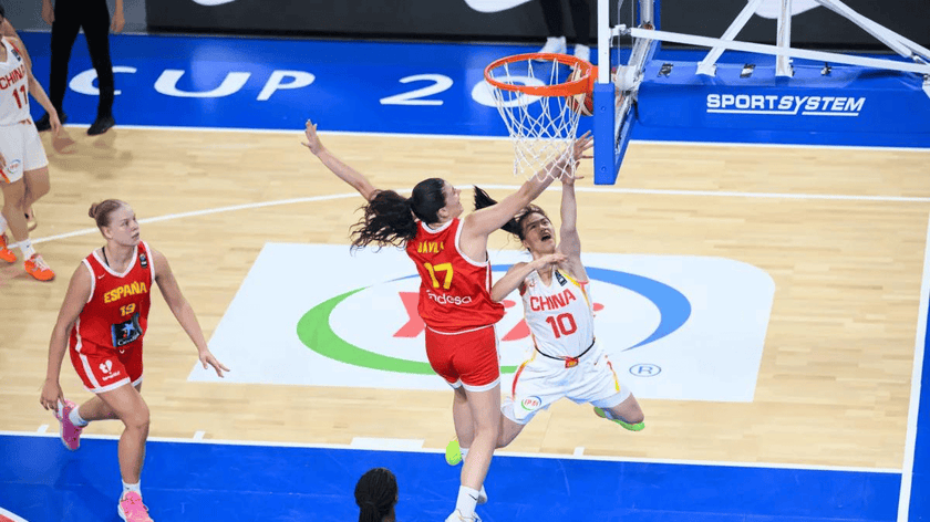 U17世界杯遭遇惨案，中国女篮全场仅得36分，诞生4个不可思议