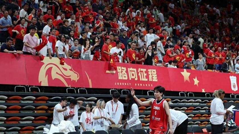 8.11日：69-65再胜！中国女篮逆转尼日利亚，张子宇23分13板，刘禹彤仅2分3板