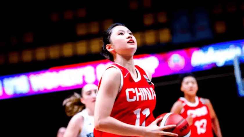 先输日本后再惨败澳洲！中国女篮再遭打击：他们的未来让人很头疼？
