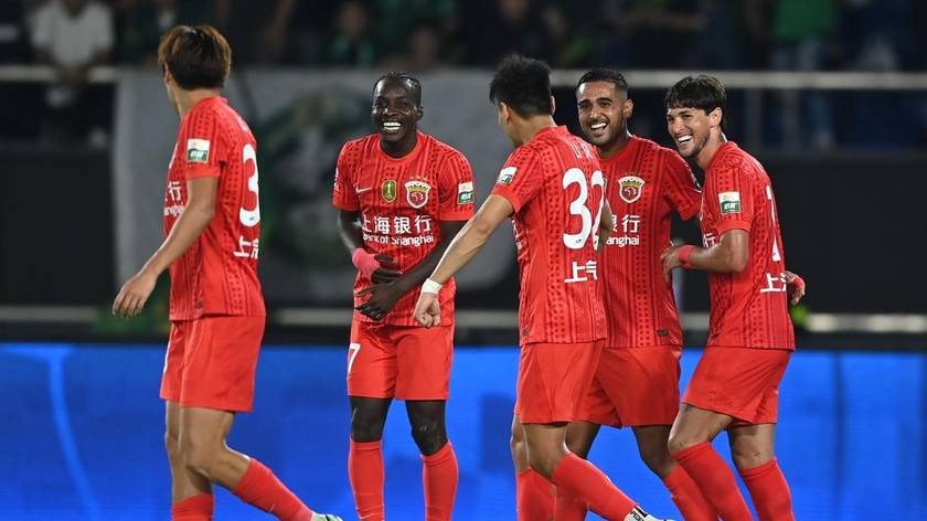 随着上海海港1-1，浦项铁人0-2，京都不死鸟1-0，亚冠精英赛最新积分榜出炉