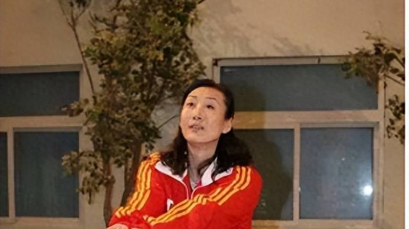 坎坷的女排名将崔咏梅：嫁运动员丈夫，女儿也是知名运动员