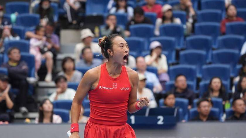 郑钦文2-0斯维托丽娜 晋级中网女单4强