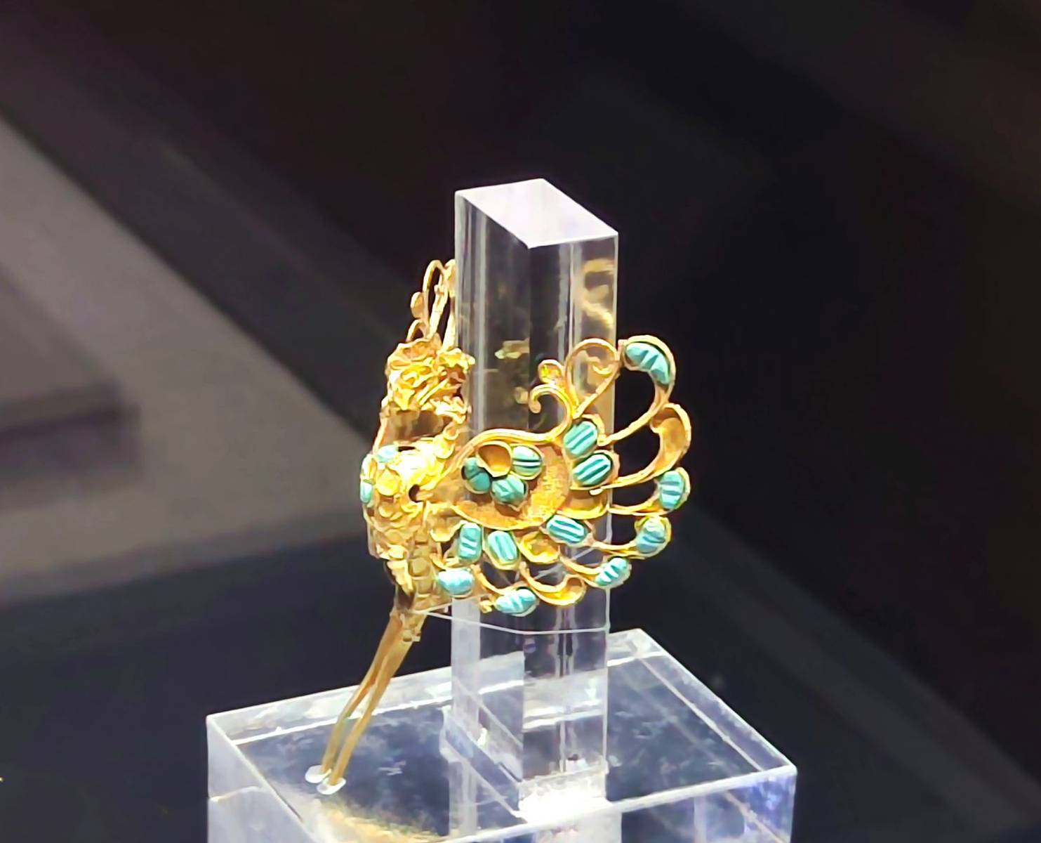 珍贵的唐代凤鸟金钗--平顶山博物馆珍宝系列之十九