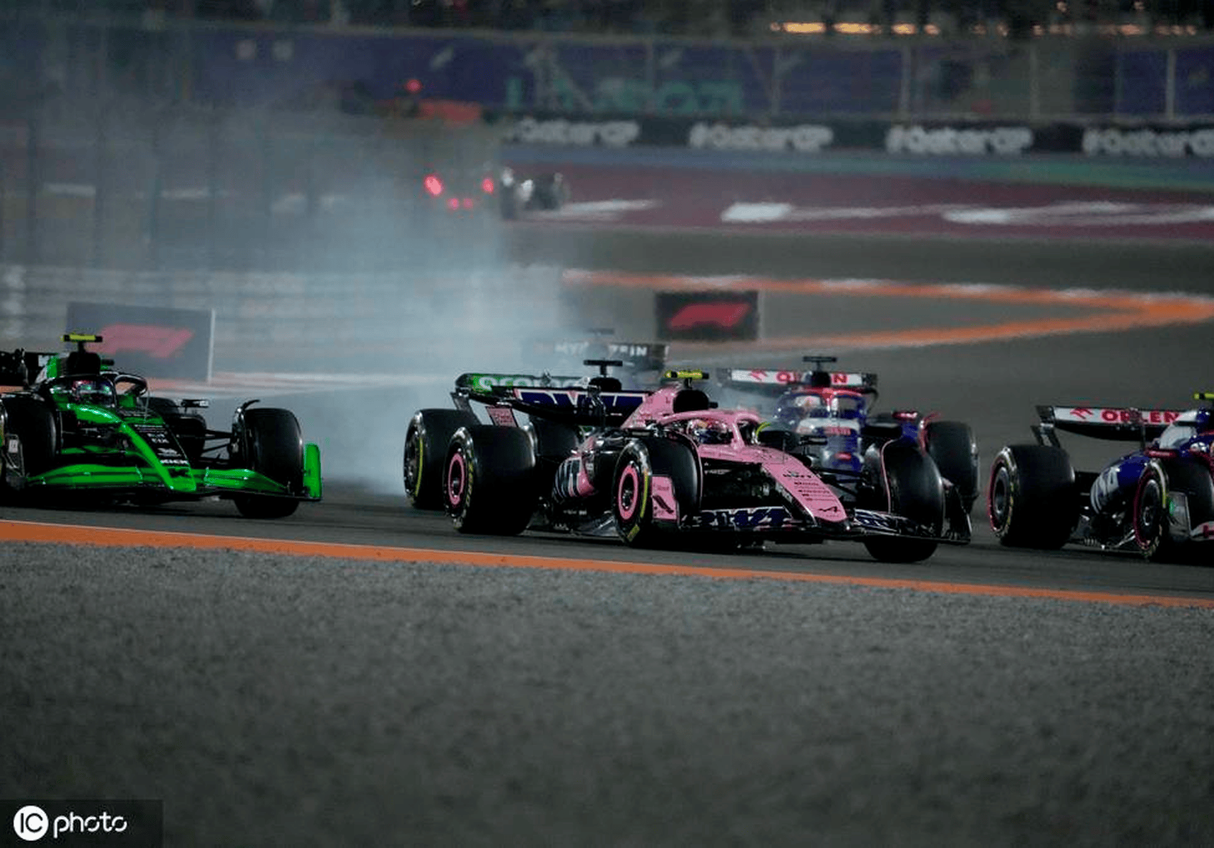 F1卡塔尔站第八名完赛 周冠宇赛季首次得分