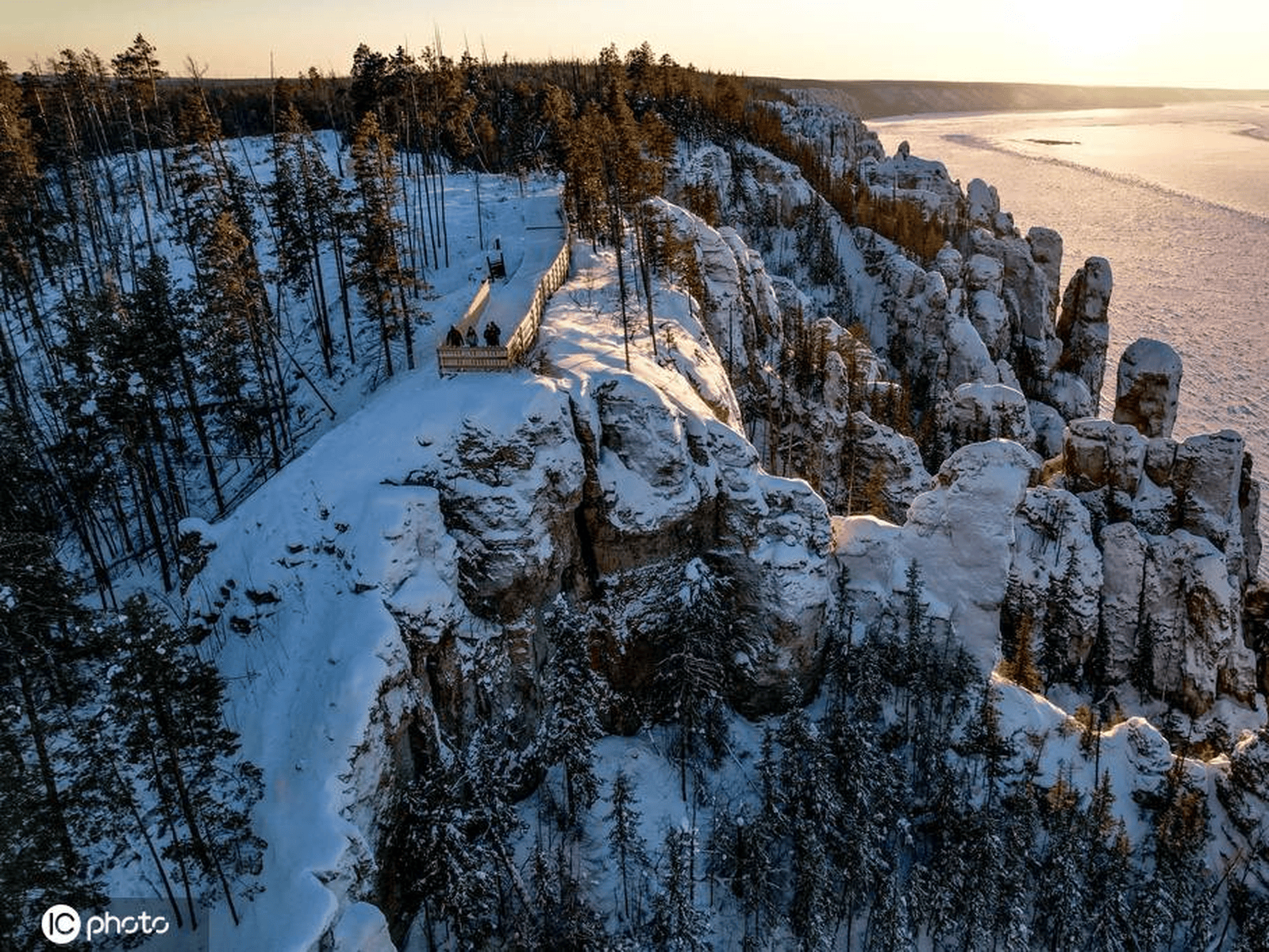 共和国:勒拿河柱状岩自然公园景色壮观