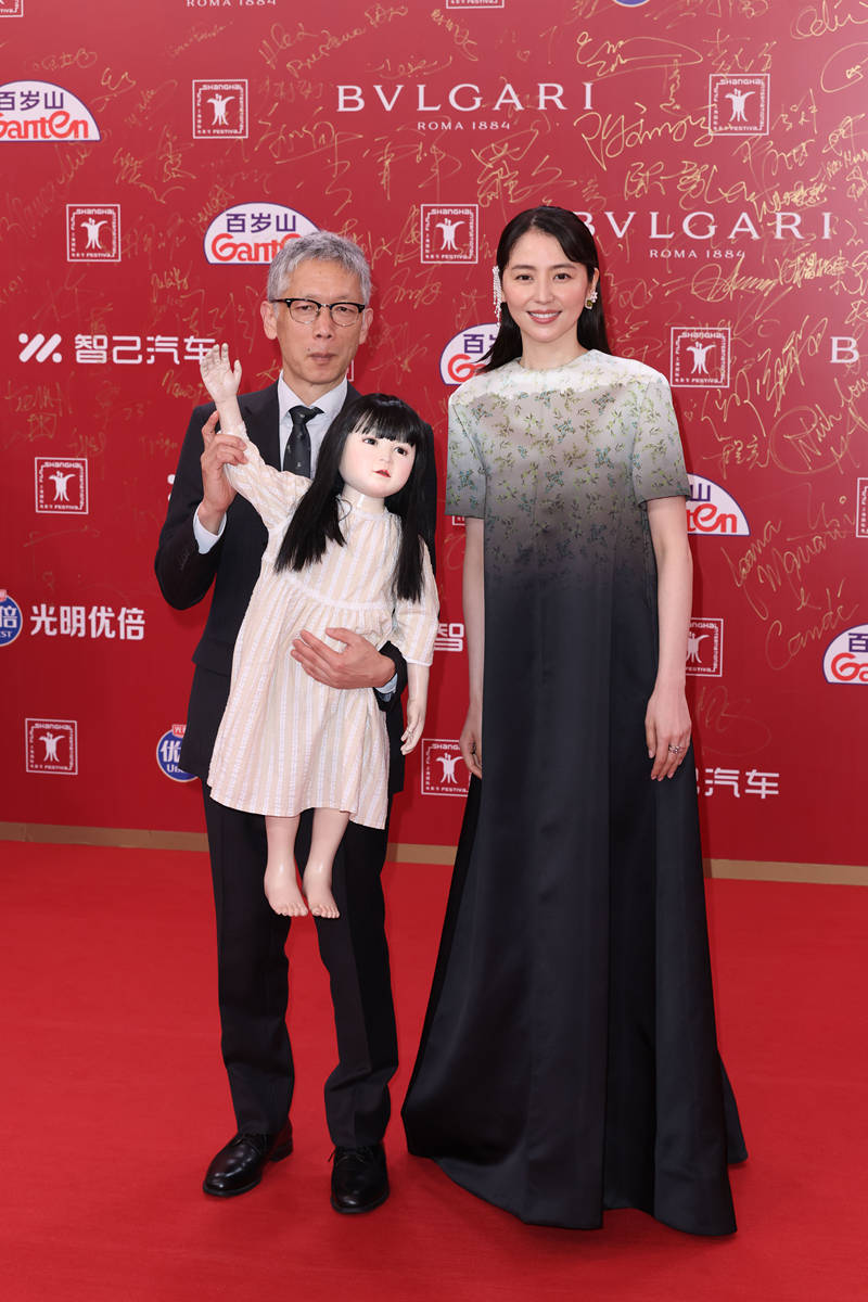 上影节闭幕 长泽雅美钟欣潼万茜倪虹洁张子枫等亮相红毯