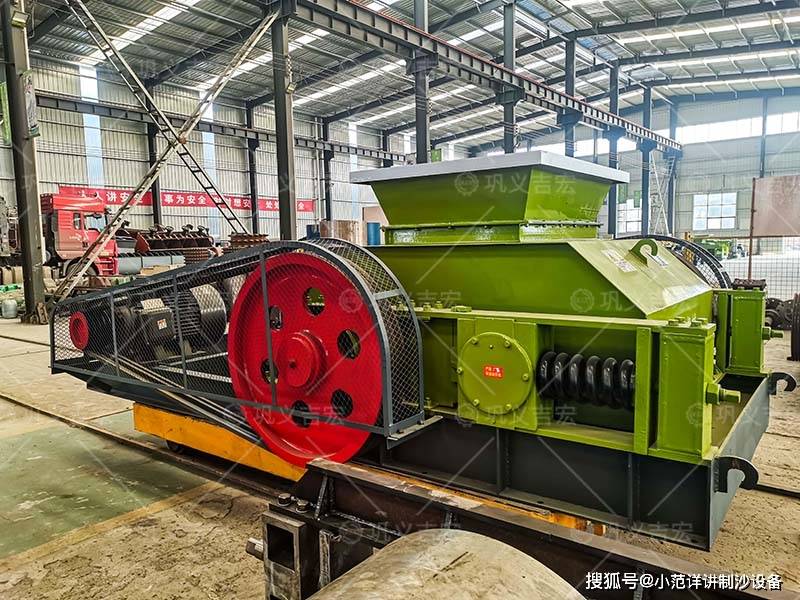 蚝壳粉碎机设备,双齿辊破碎机简介!_物料_环保_生产