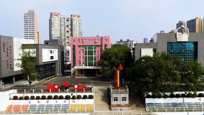 株洲市第一中学校联赏析