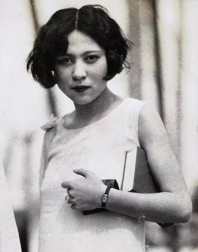 孙科二夫人蓝妮:二婚嫁孙中山独子,因"蓝妮事件"离婚终生未嫁_蓝剑俊