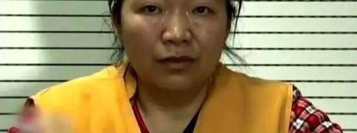 爱新觉罗·恒绍自称乾隆的七世孙,曾穿戴清朝服饰在吉林祭祖,并且专门