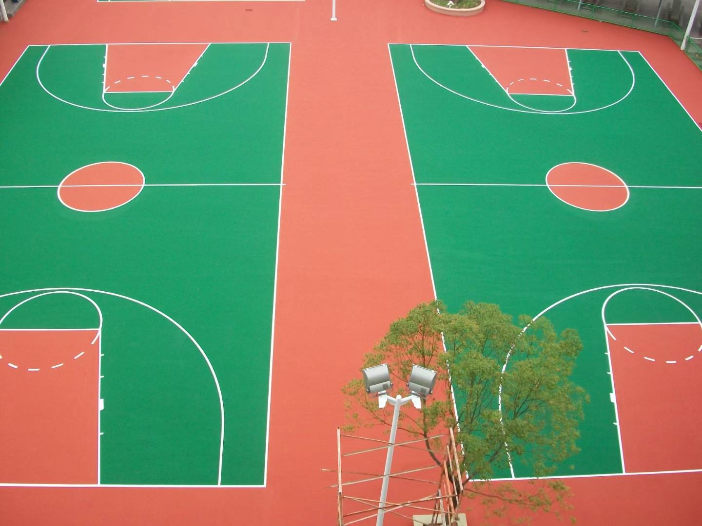 硅pu塑胶球场多少钱一平方米_价格_地面_质量