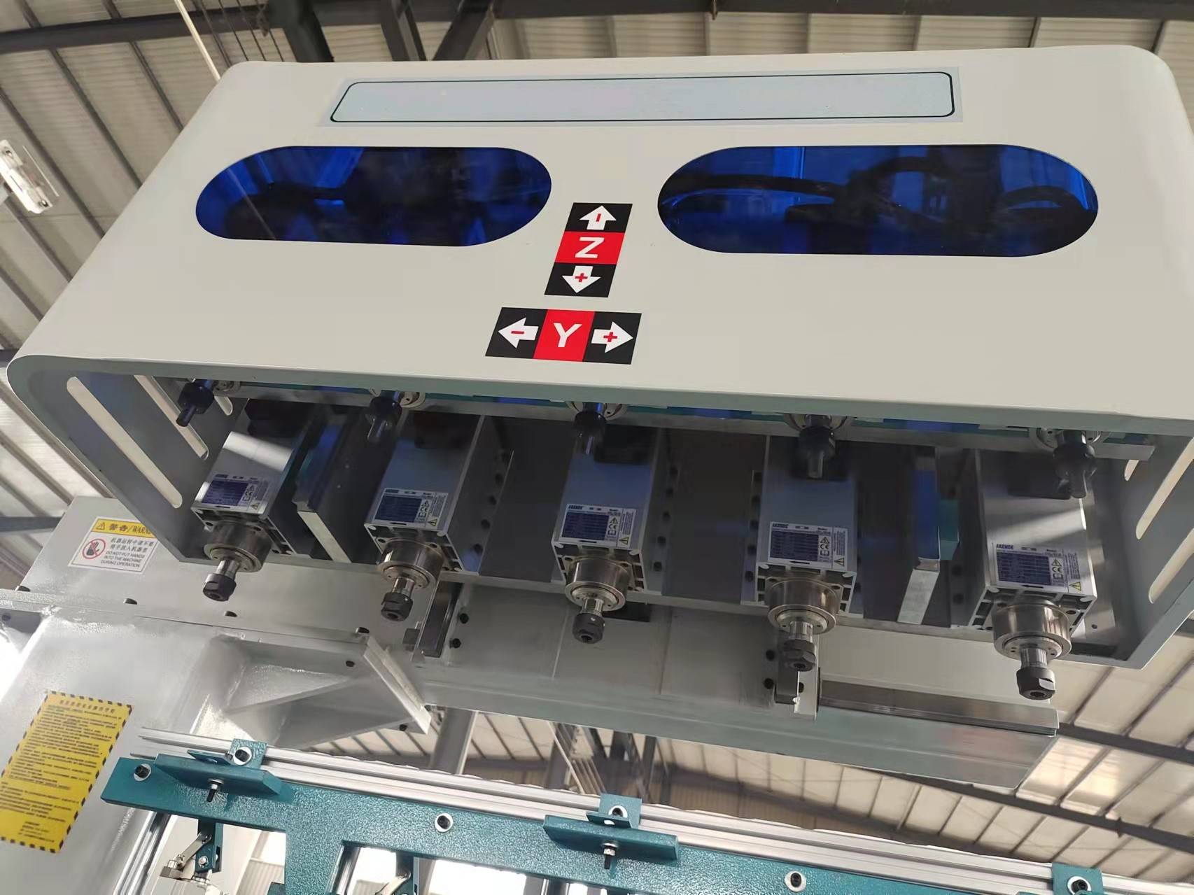 实木开槽机 数控开槽机是一种专门用于开槽木材的机器_加工_系统_刀片