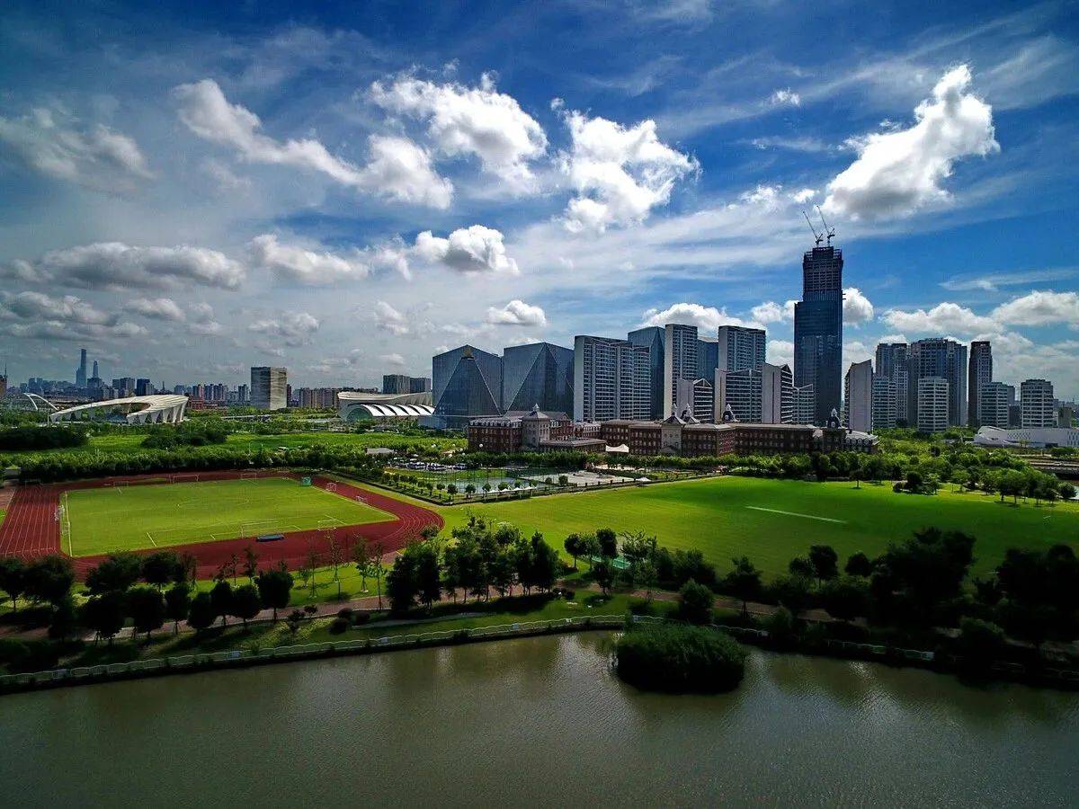 个片区,即前滩国际商务区,三林东杨思地段,三林南滨江,三林南筠溪小镇