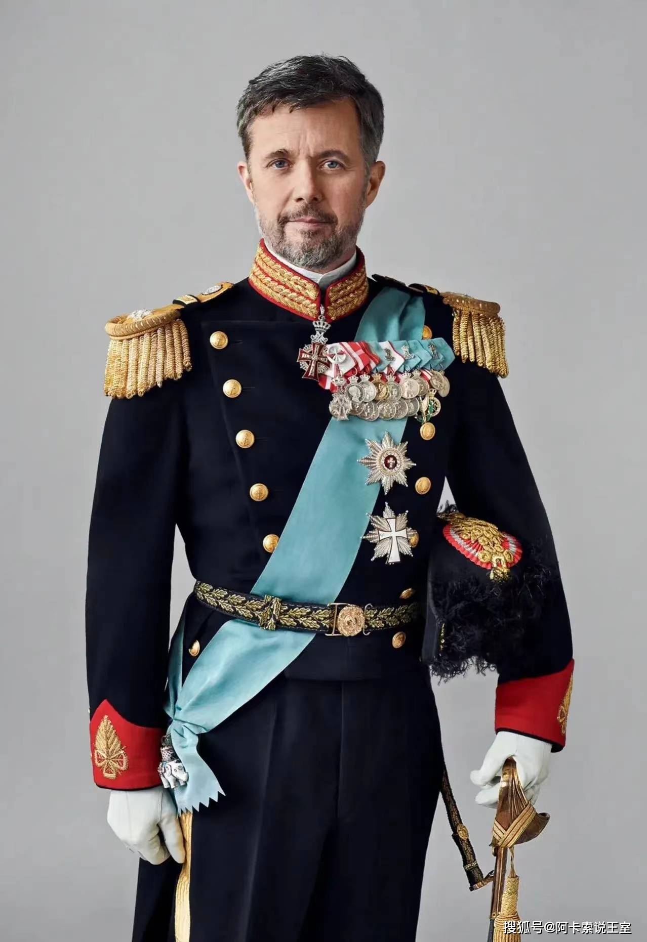 丹麦国王腓特烈十世登基,为王室成员颁发大象勋章,王后和王储获此殊荣