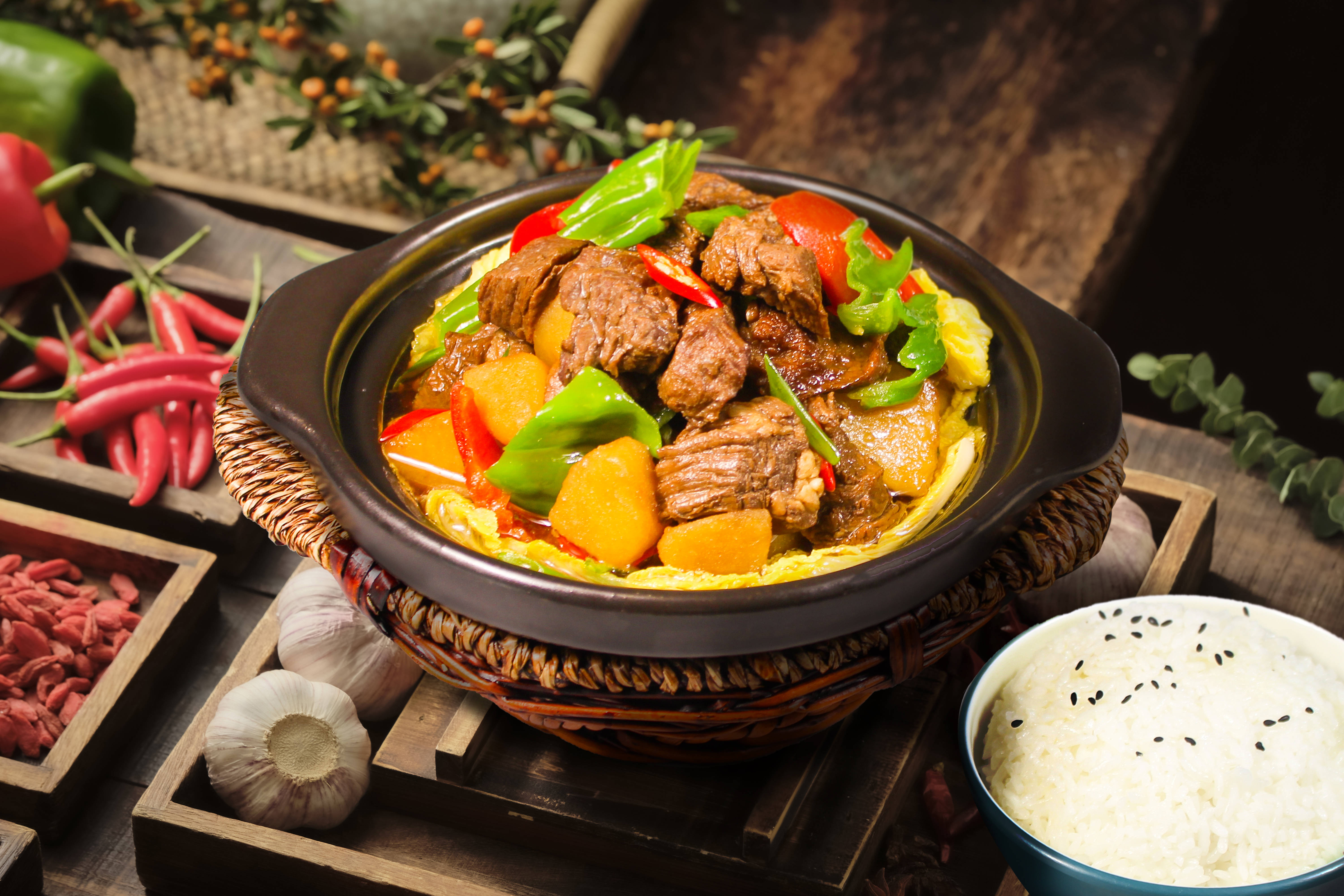 煲一世 | 新春接福,尝鲜"食"刻,春回大地,煲总沸腾~_万物_肉质_牛肉汤