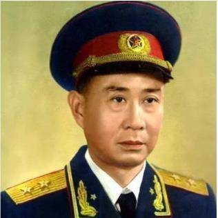 "我们的指挥员张国华将军,在西藏高海拔