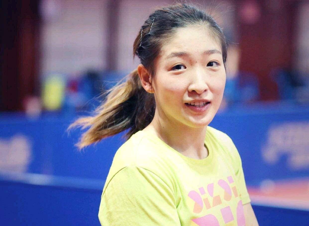 刘诗雯:帮母亲圆世界冠军梦,30岁未退役感情成谜,乒乓球是全部_王丽凤