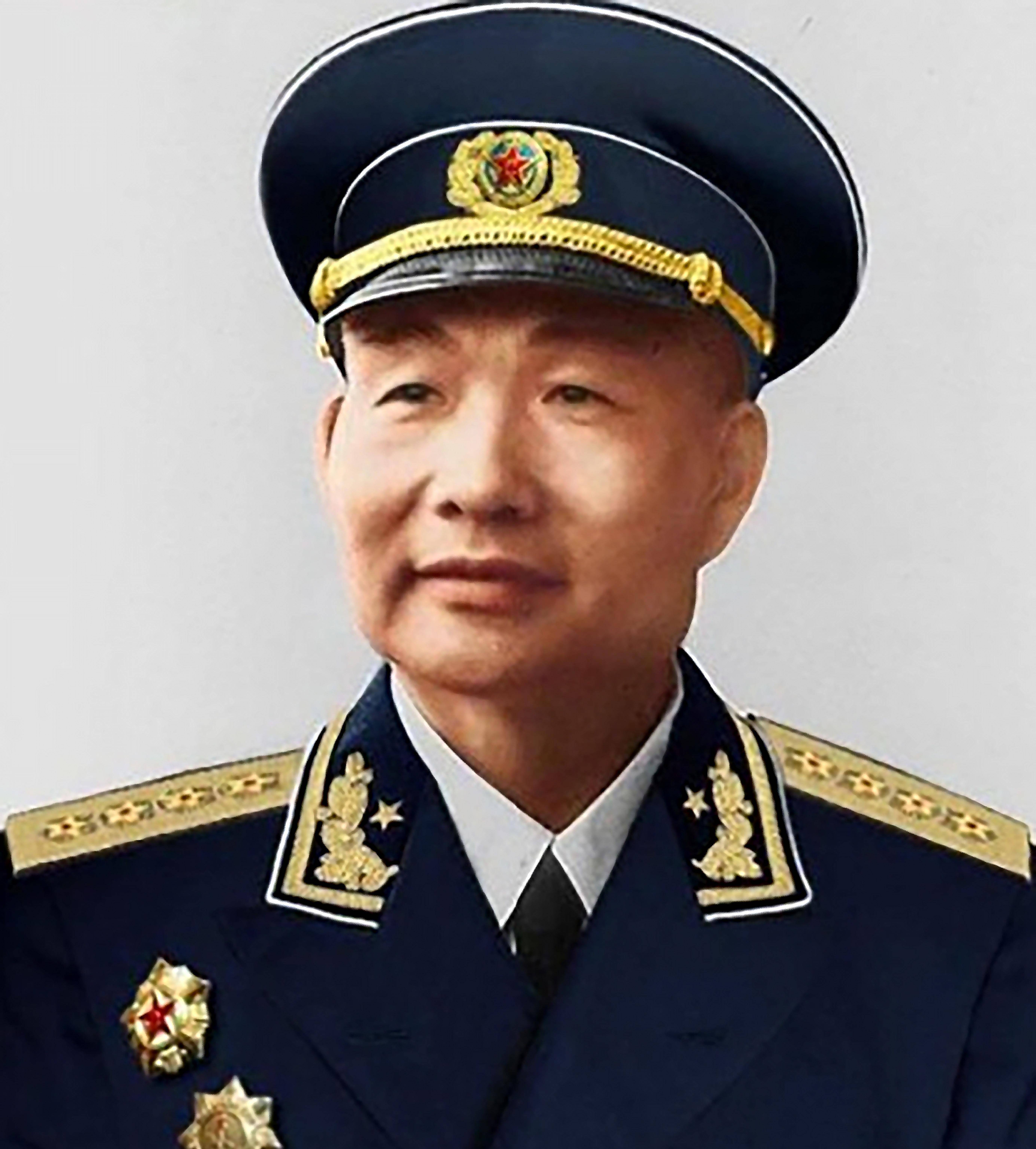 新疆军区司令员王振图片