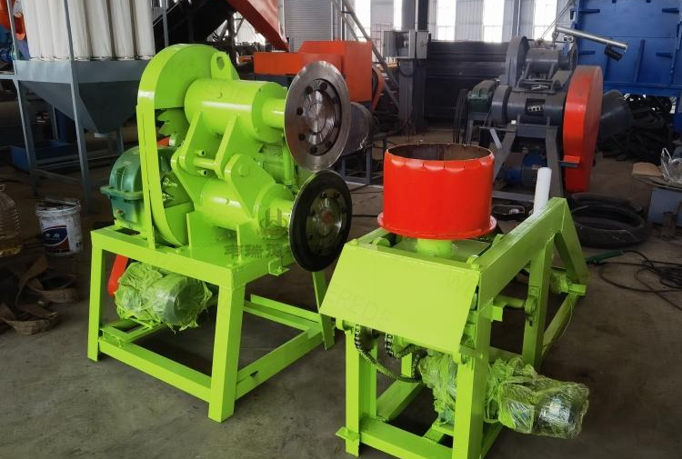 与传统的轮胎切割机相比,轮胎切块机具有更高的效率和精度_再生_机器