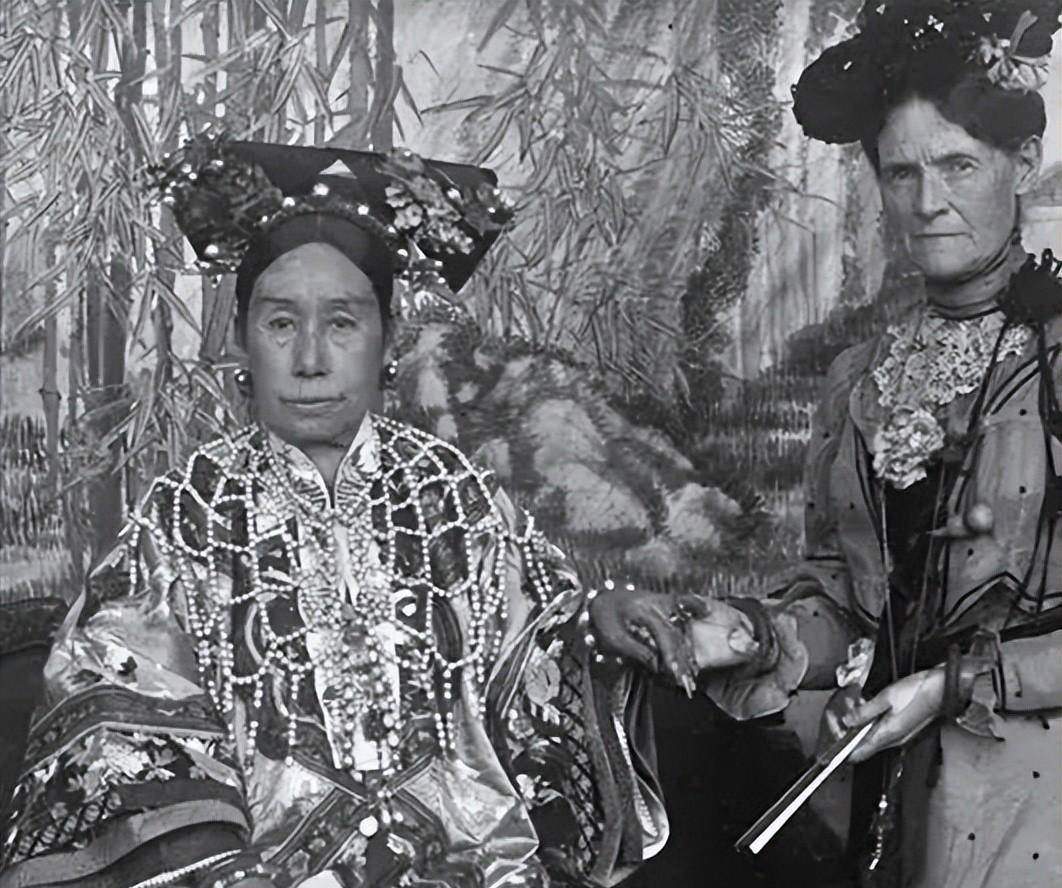 晚清时期有不少太监,为何慈禧独宠李莲英?