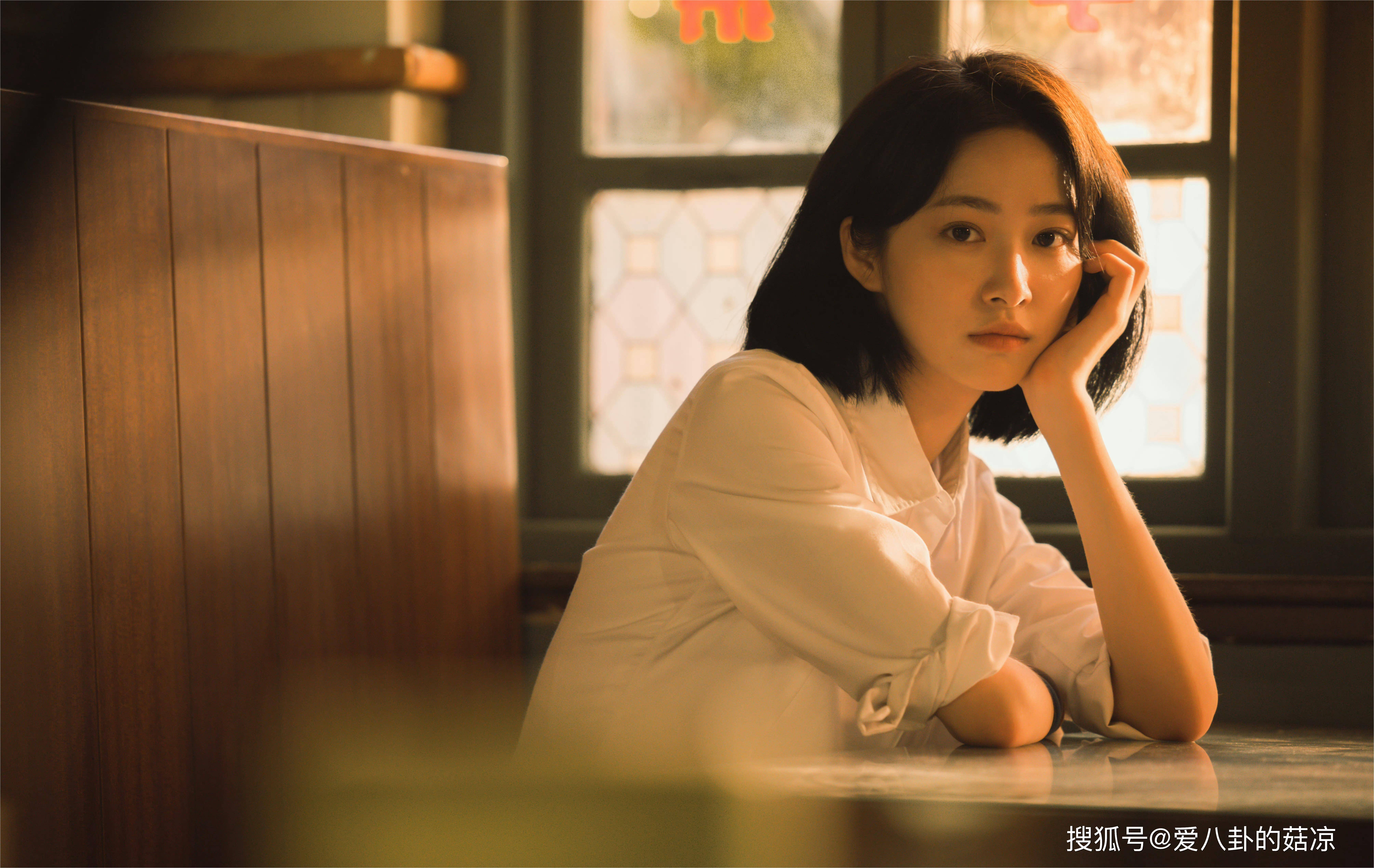 2部新剧同天定档,年代青春&古装悬疑,你看好哪部?_少年_王爷_西城