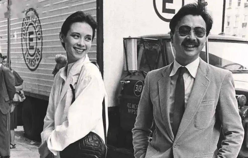 华裔食神周英华:娶四任美娇妻,第二任是神颜美女,80岁老来得子_周天娜