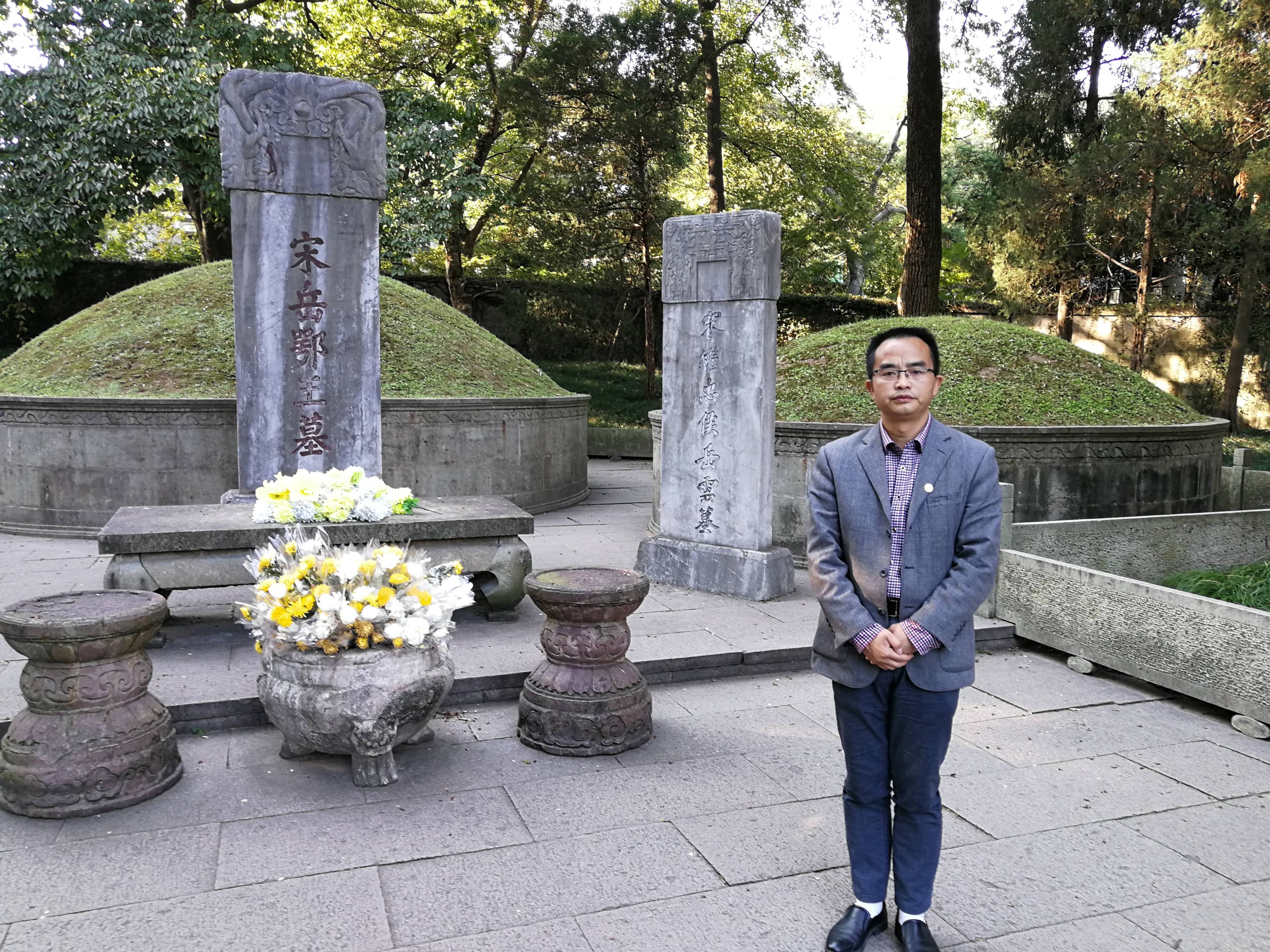 岳王庙岳飞图片