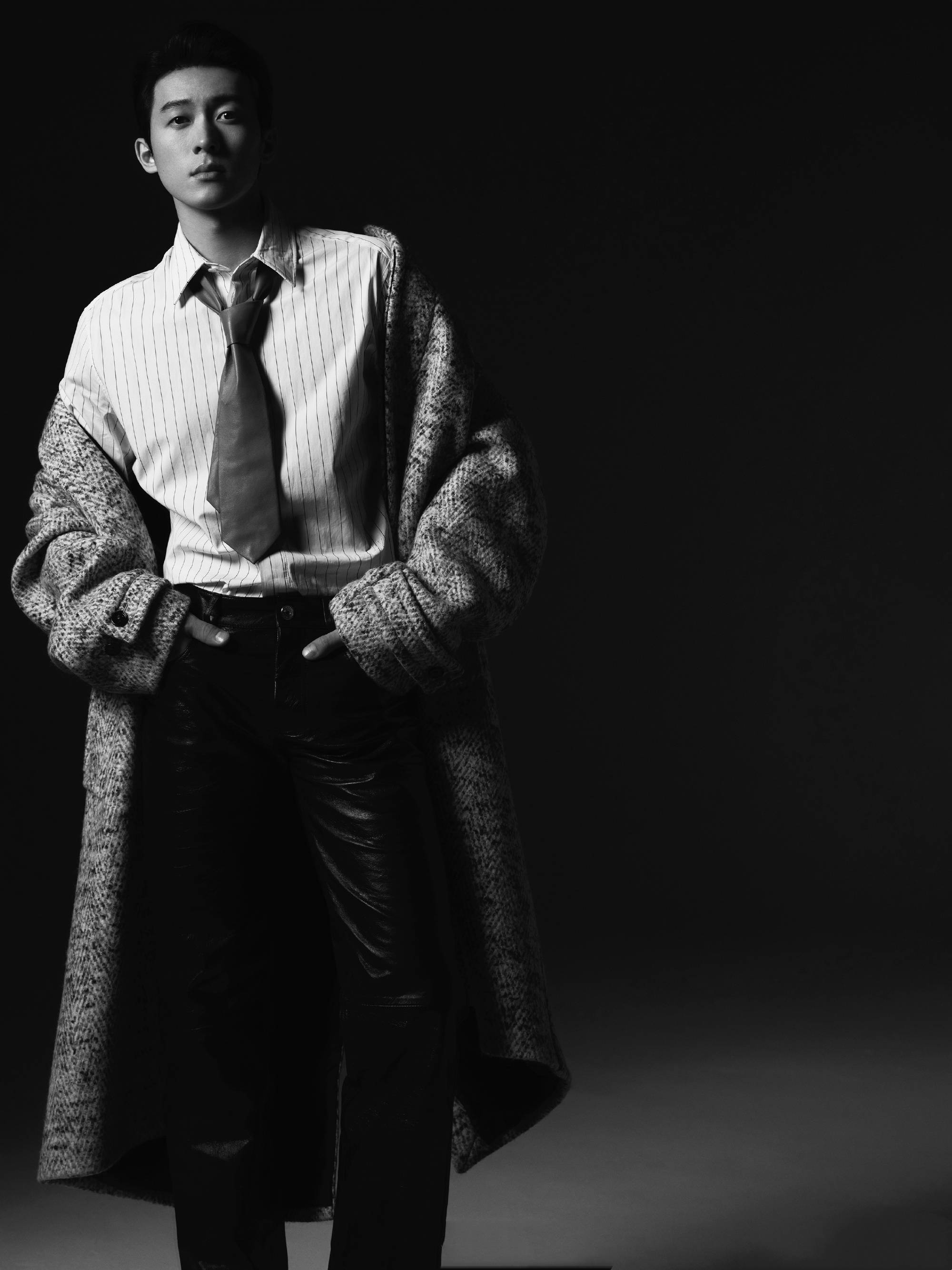 侯雯元最新照片曝光!真的无愧最有性张力男星的称号!