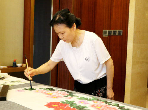 光耀华夏:画家韩三平迎新年牡丹画网络作品展