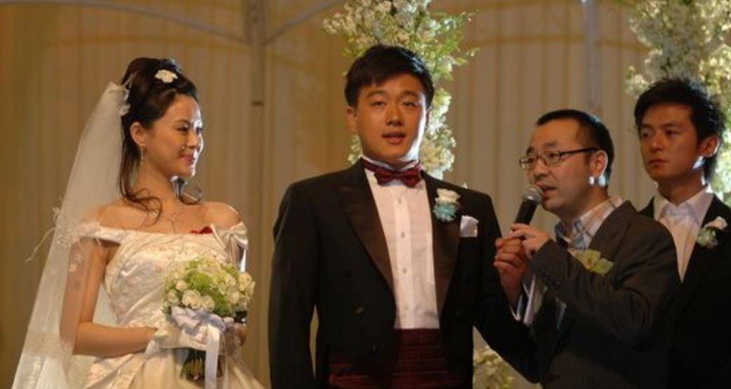 佟大为的老婆结婚照图片