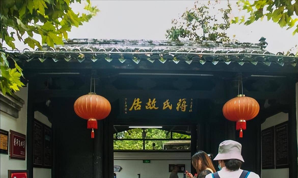 蒋孝勇想把"两蒋"移灵大陆,不成后大怒说了两句话,让世人唏嘘_蒋介石