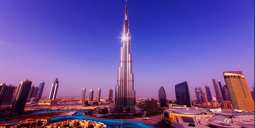 沙迦艺术博物馆阿布扎比大清真寺迪拜音乐喷泉2. 民族文化资源:迪