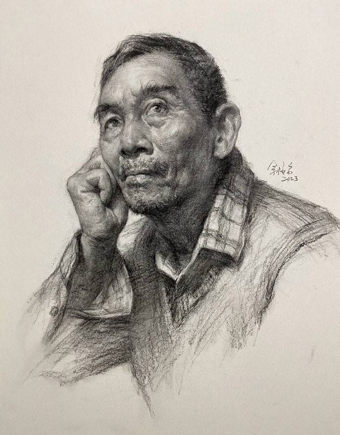 对于半身像来说,人物头部依然是重要部分需要非常认真的去刻画,其次