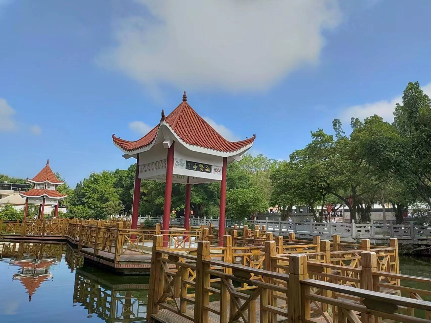 "遇见状元湖,逐梦星雨湖"实践队赴上杭一中开展"我为母校代言"实践