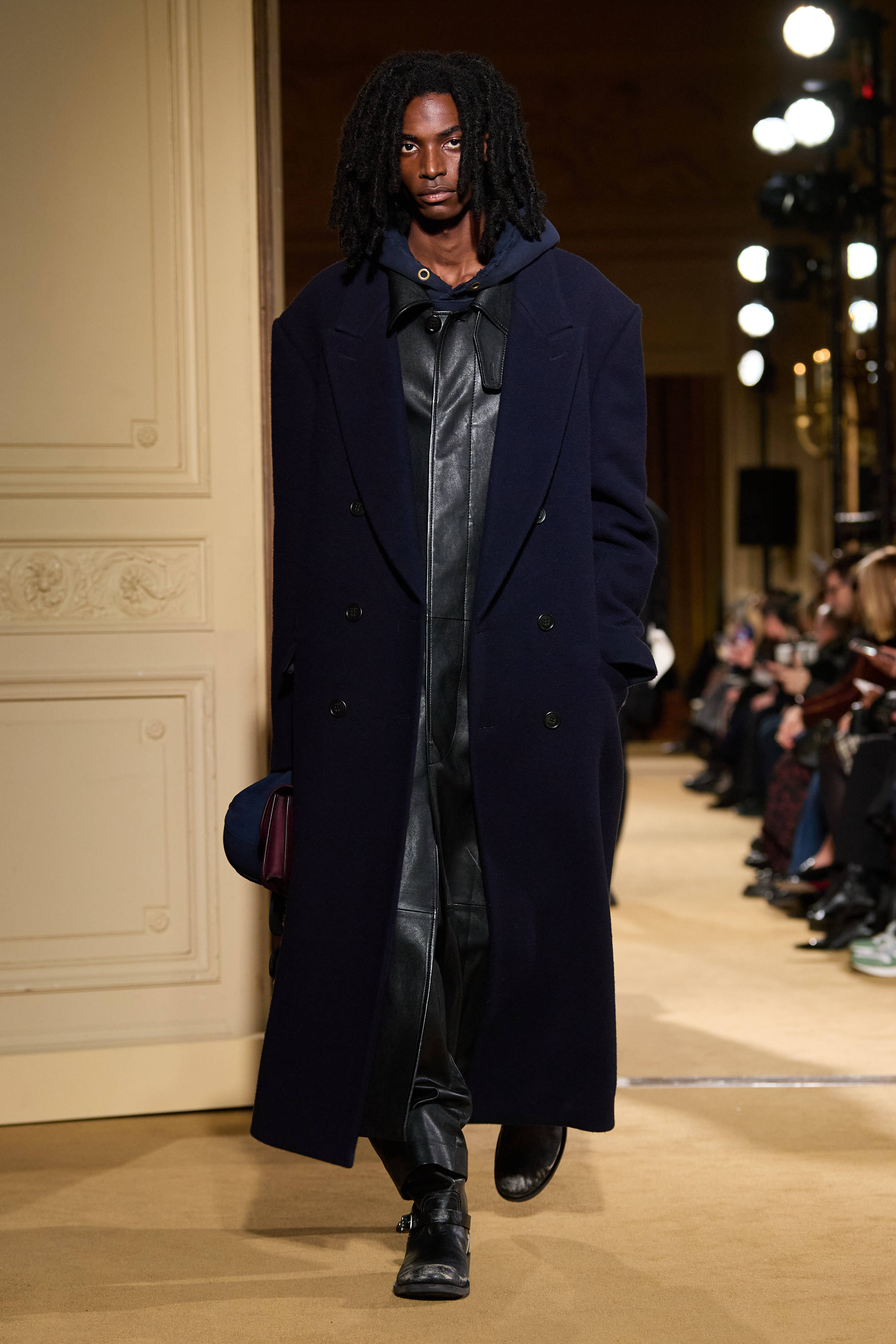 coach发布2024秋季高级服饰系列_vevers_stuart_手袋