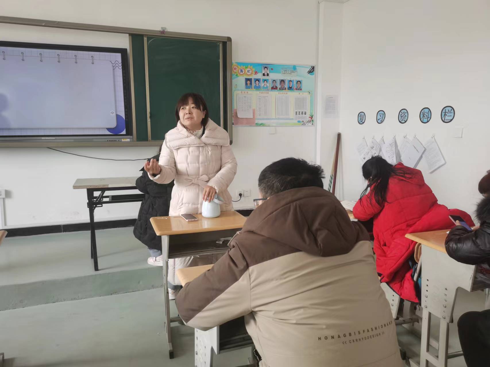 轮台县开展"凝心聚力 扬帆起航"2024年开学前教师培训活动_专业_教学