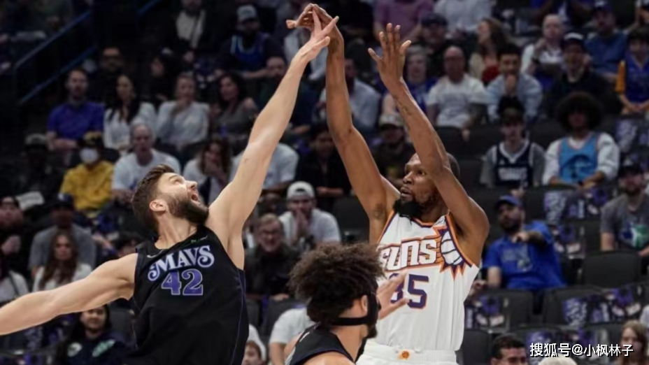 nba常规赛:独行侠主场击败太阳豪取7连胜,东欧组合合砍70分_比赛_篮板