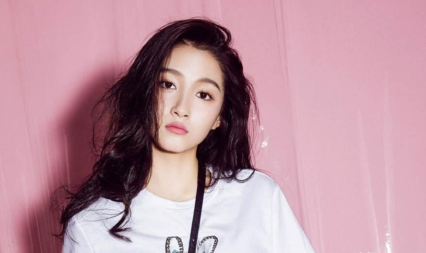 关晓彤自称全宿舍最丑?看到合照后那一刻,她没说谎_标准_美女_室友