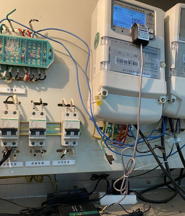 楼宇自控系统是把建筑物内的通风空调,照明灯具,给水排水,电梯轿厢