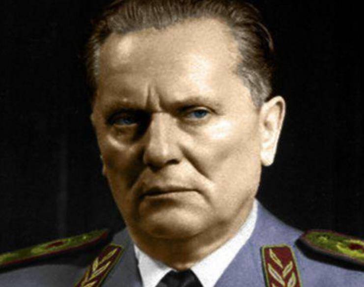 铁托:一手托起南斯拉夫,却又用帝王般的奢靡生活毁灭它_塞尔维亚_国家