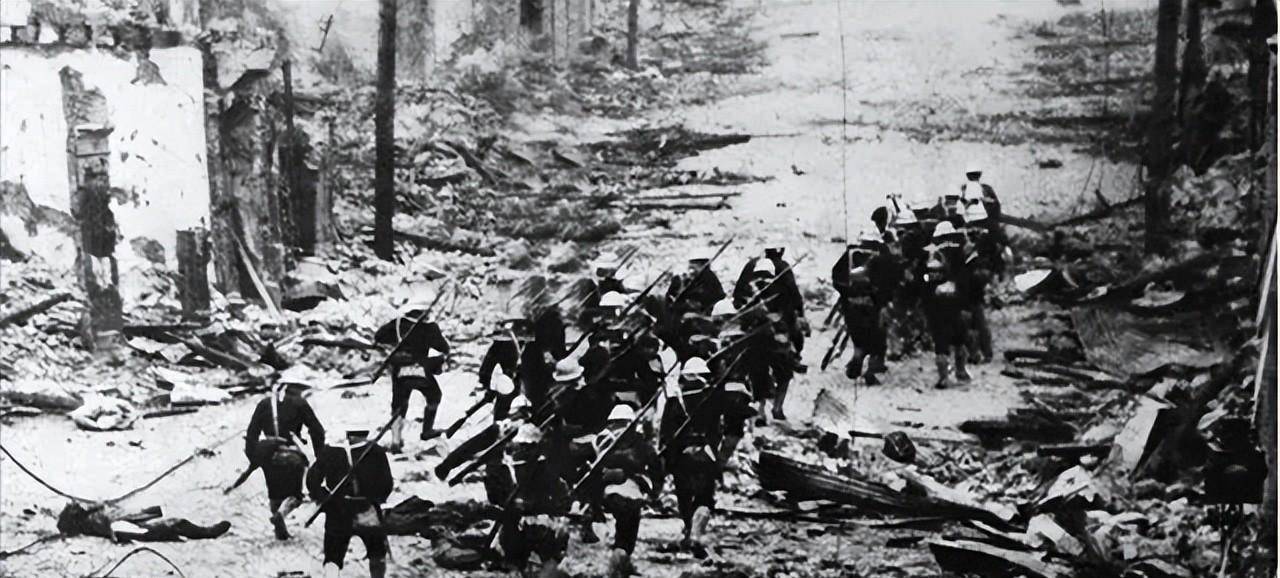 特等功臣车元路再立新功,单枪匹马冲到敌军指挥部旁_坑道_黄定基_炸药