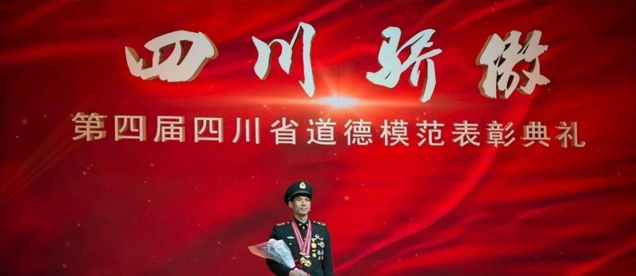 兵王芮银超:部队为他二改士官编制,曾拒40万年薪工作,服役30年_生活