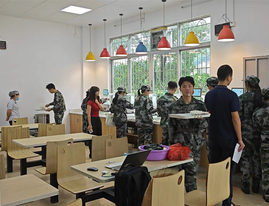 智慧食堂丨1000 用餐人数的大型食堂如何保障营养就餐的同时降本增效