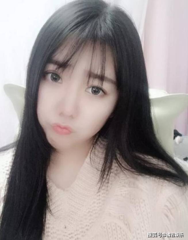 想当初,她可是我们斗鱼平台上的一颗璀璨的明星呢!