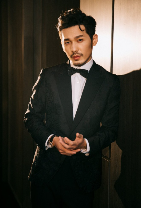 白宇开车回刘萌萌住处,俩人相处了八年,还没到结婚