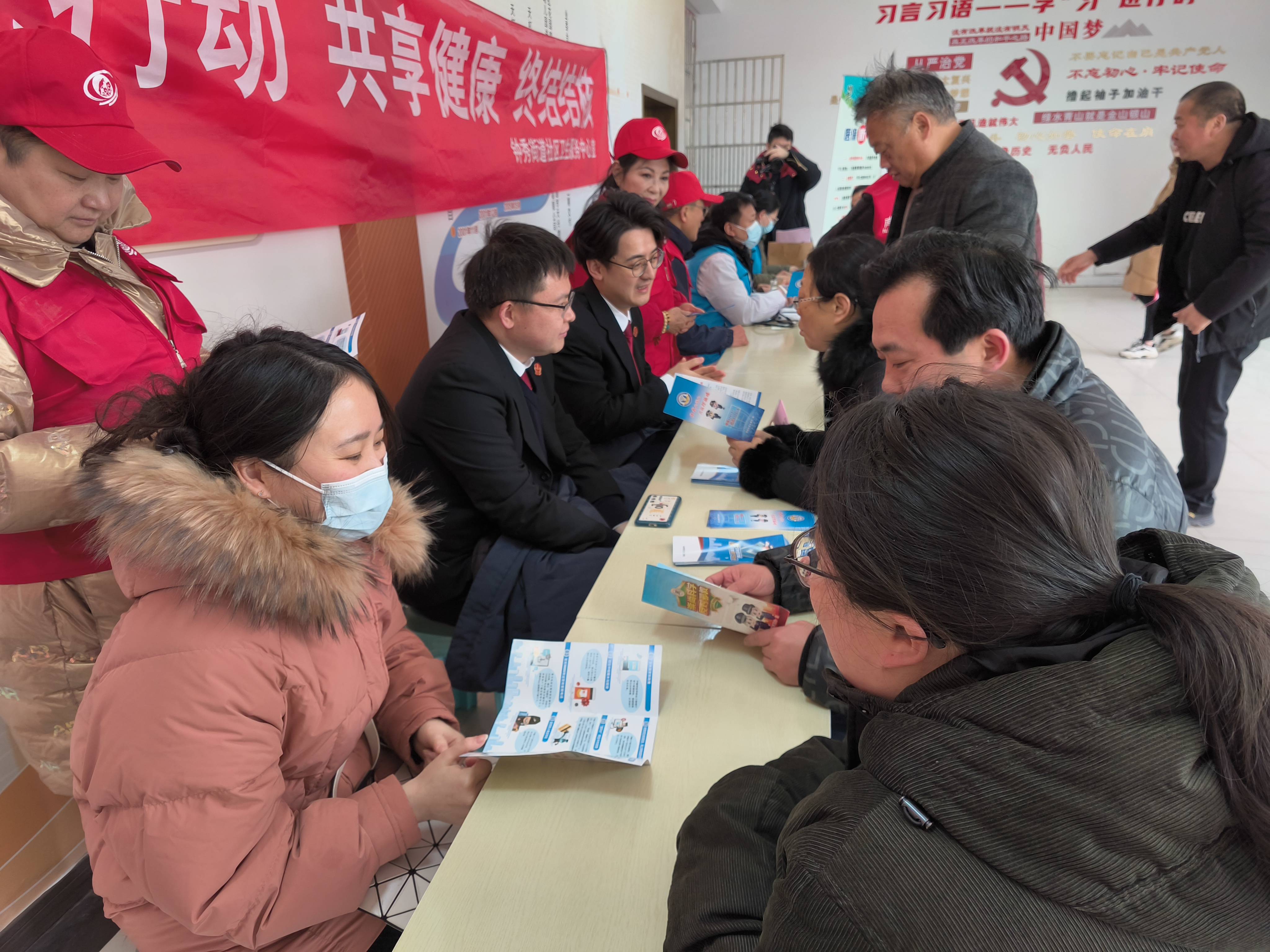 南通市民巡访团二十年来首次开展全团志愿服务系列报道之三