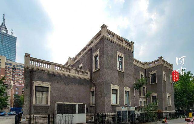 原两广总督张鸣岐旧宅,现在成了天津第100家星巴克,楼房真的很文艺