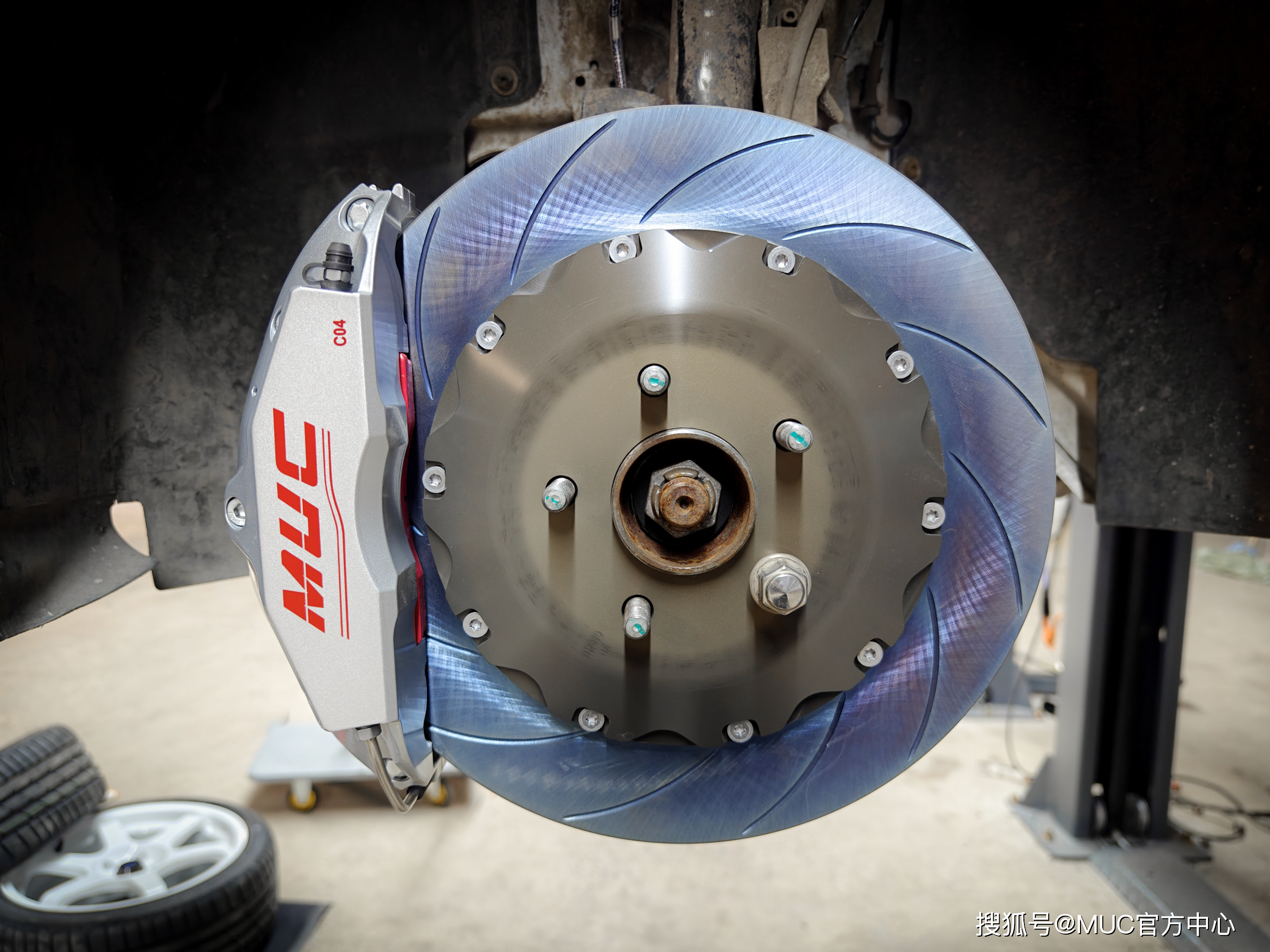 福特斯刹车卡钳改装升级,muc四活塞卡钳_搜狐汽车_搜狐网