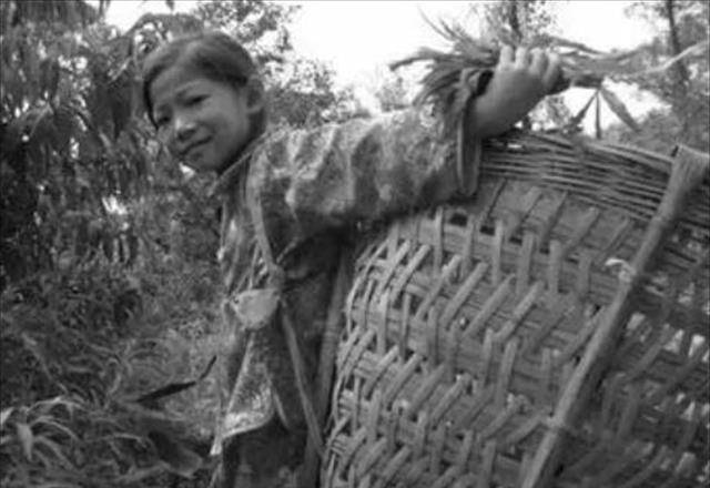 患病,为不拖累养父自愿放弃治疗,留下遗书令人心疼_佘仕友_佘艳_孩子