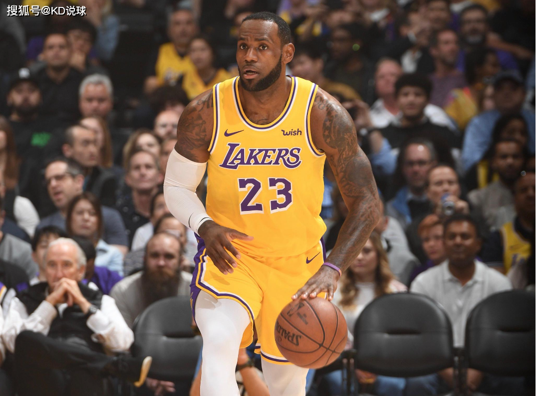 勒布朗·詹姆斯的4万分里程碑引发热议_辉煌成就_比赛_篮球